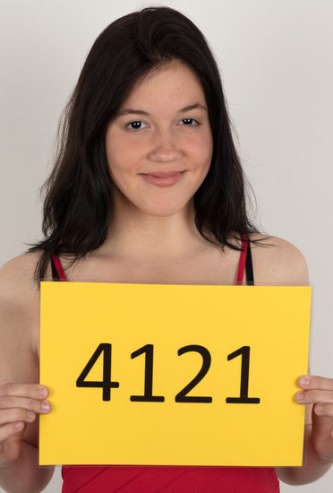 Czech Casting – Nikol 4121 – (18yo)