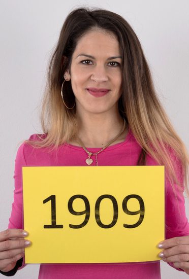 Czech Casting – Michaela 1909 – (29yo)