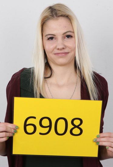 Czech Casting – Jolana 6908 – (20yo)