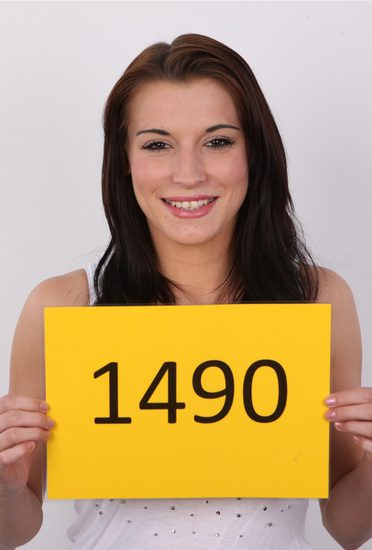 Czech Casting – Saskia 1490 – (20yo)