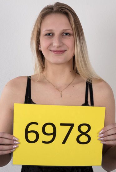 Czech Casting – Kristyna 6978 – (18yo)