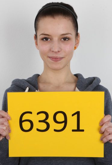 Czech Casting – Linda 6391 – (19yo)