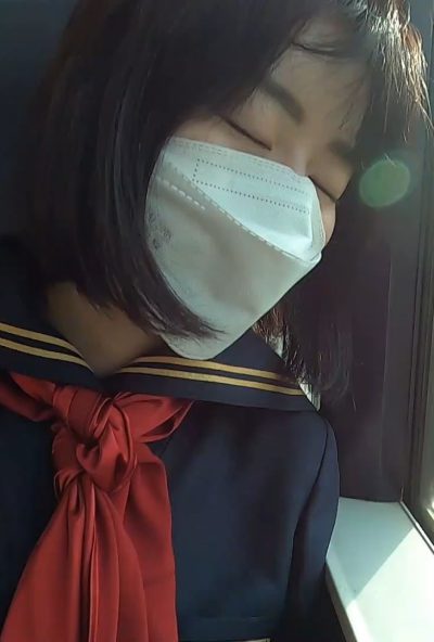 Japanese girls napping in the subway – Utatane – 07